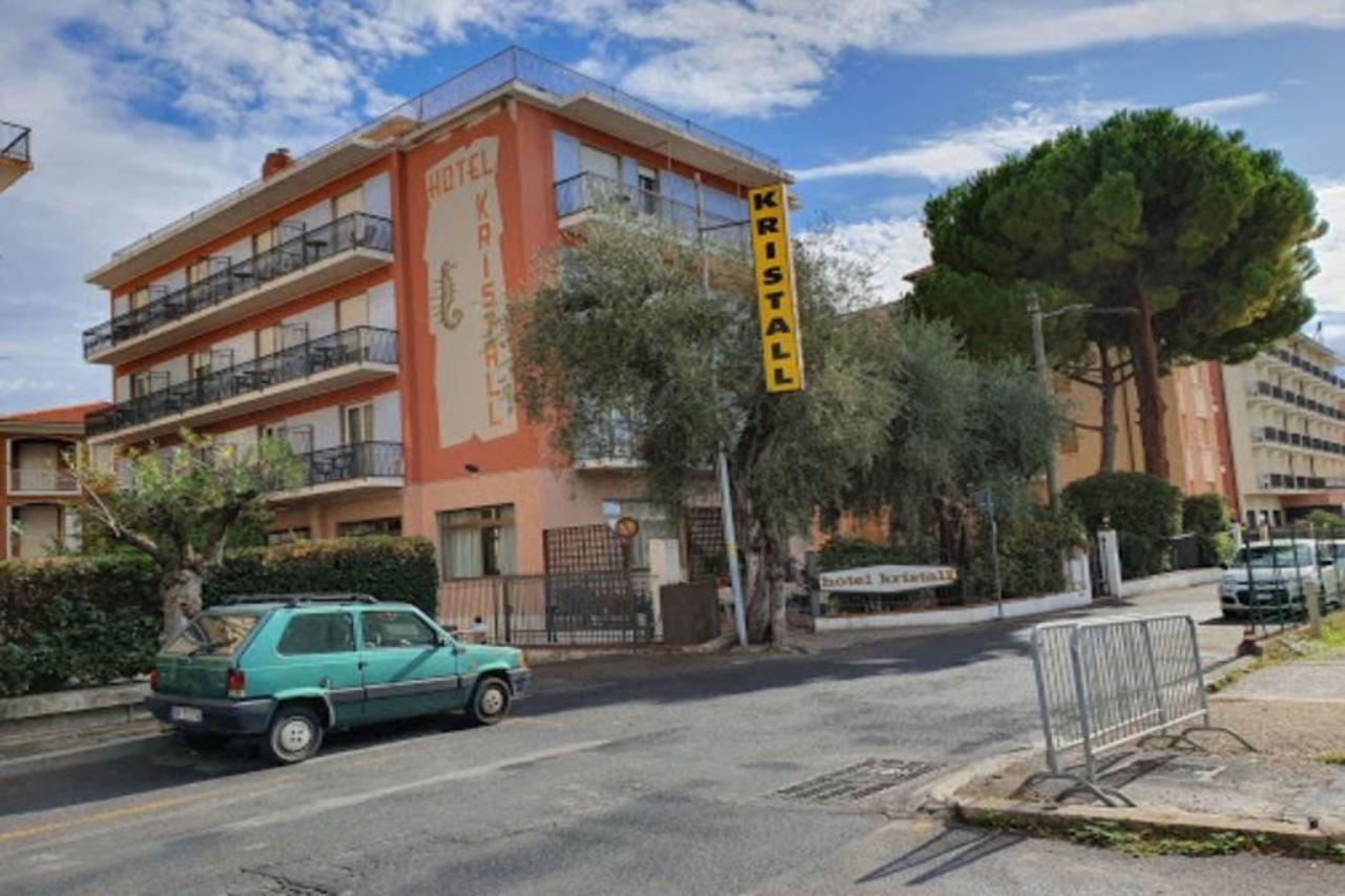 Hotel Kristall 3*