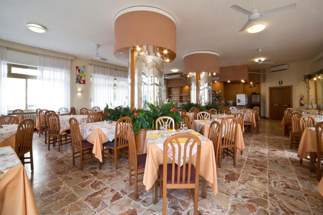 Hotel Kristall 3*