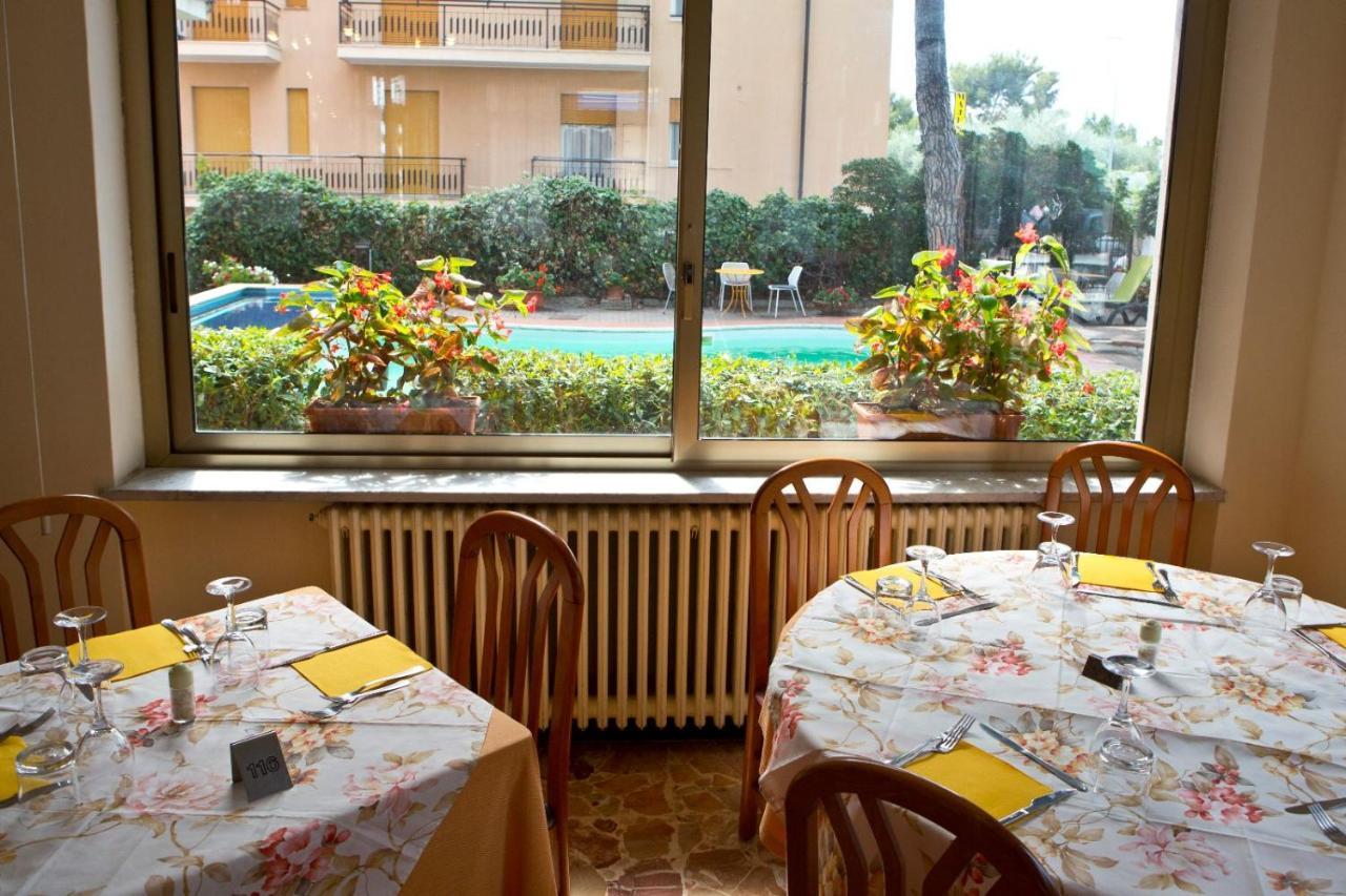 Kristall 3* Diano Marina